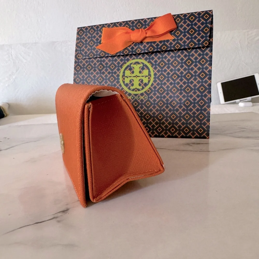 Tory Burch sunglasses Case , with gold color Logo